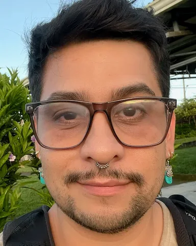 Lorenzo Villalobos, full-stack developer